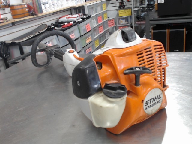 Weedeater gaz(moteur seulement)