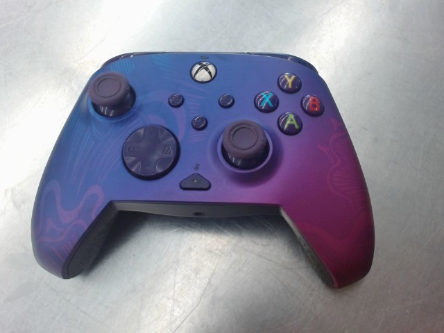 Manette xbocx one mauve et noir