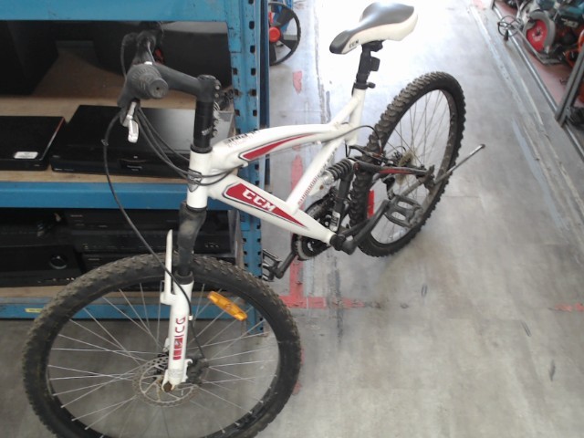 Velo double suspension/frein disque avan