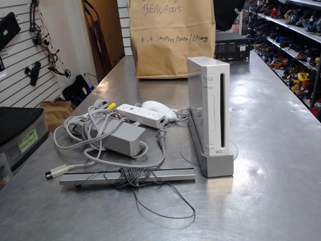Wii + acc complet