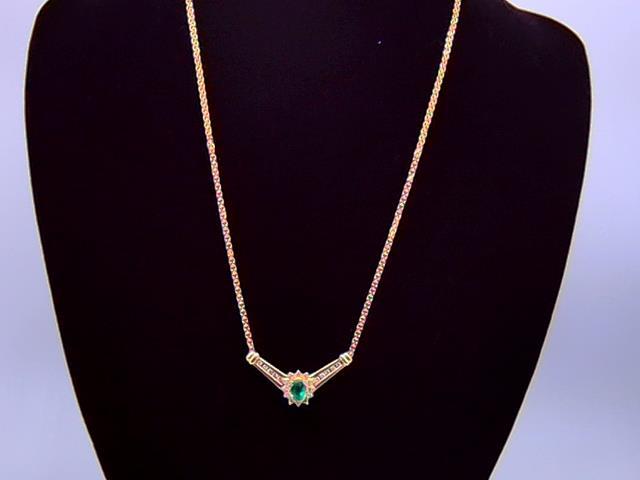 COLLIER EN OR 10KT AVEC DIAMANTS