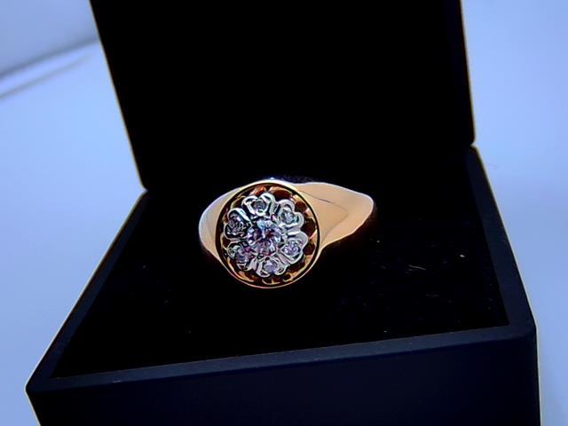 BAGUE EN OR 10KT AVEC DIAMANTS