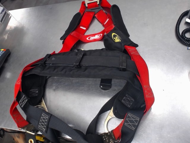 Harness large 2023