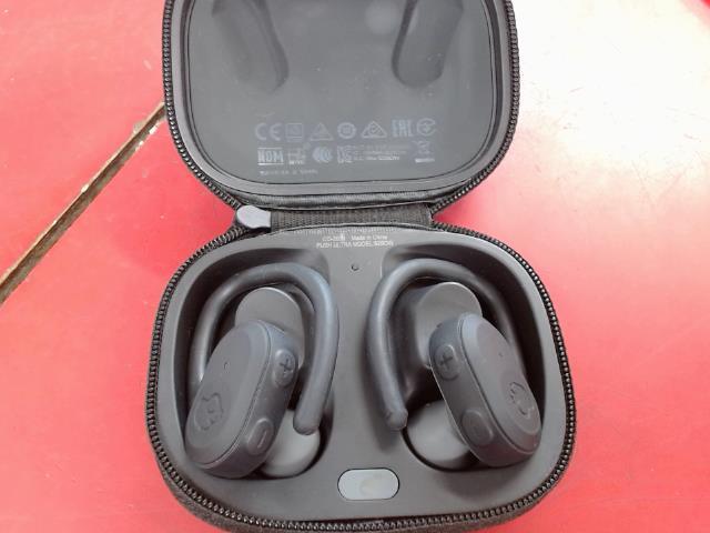 Ecouteurs earbuds dans etui rechargeable