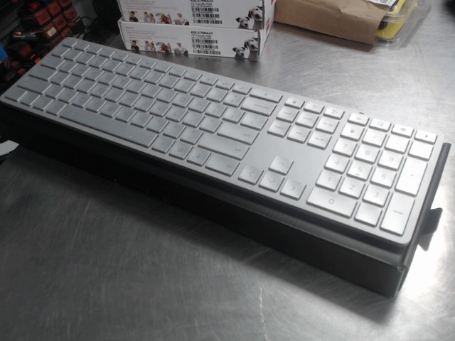 Clavier hp metal
