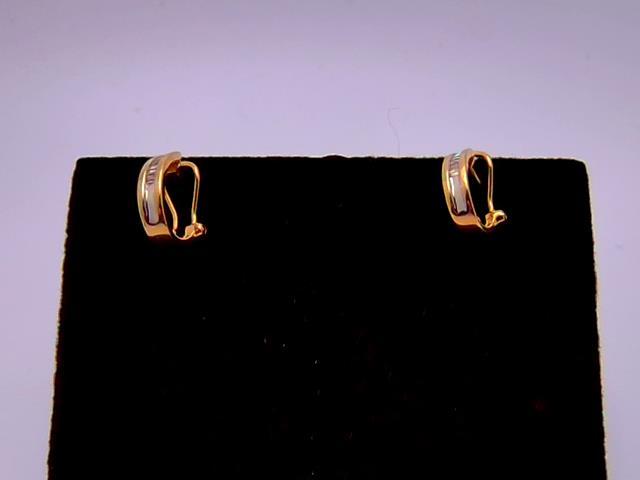 BOUCLES D OREILLES EN OR 14KT AVEC DIAM