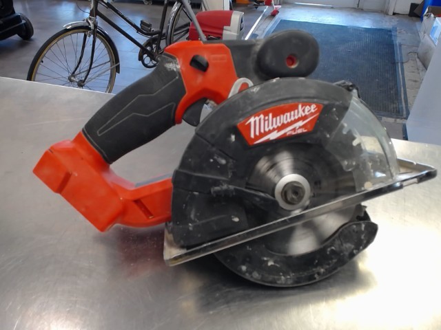 Scie circulaire a metal milwaukee