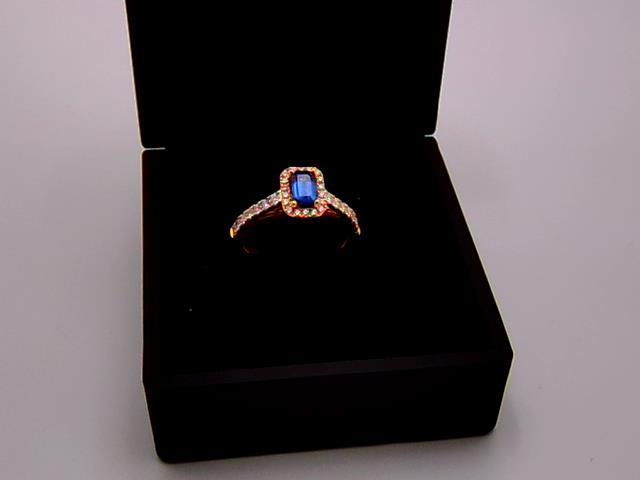 BAGUE EN OR 18KT AVEC DIAMANTS 