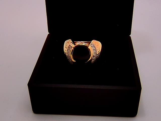 BAGUE EN OR 10KT AVEC DIAMANTS