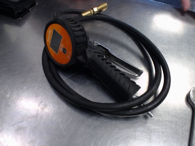 Tire inflator martins mh-30