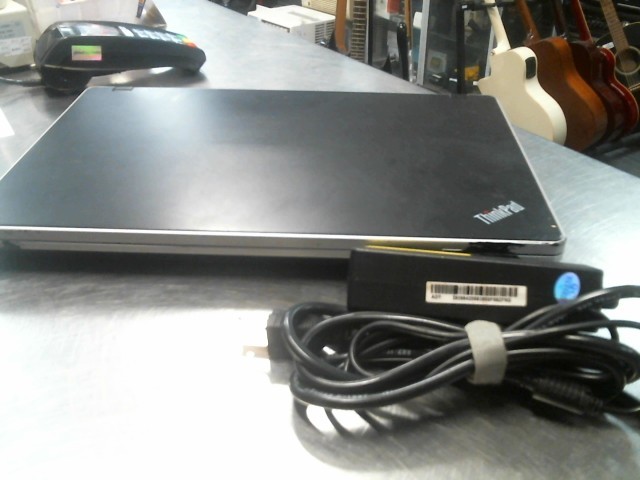 Thinkpad i5 avec chargeur
