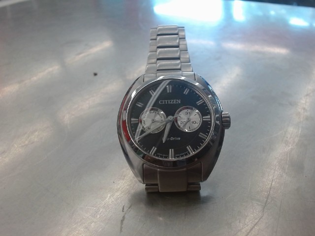 Montre stainless a cadran noir