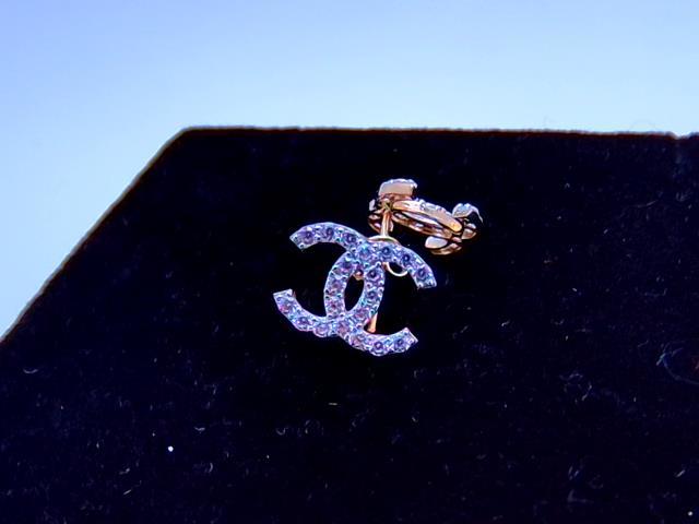 BOUCLES D OREILLES EN OR 10KT NEW