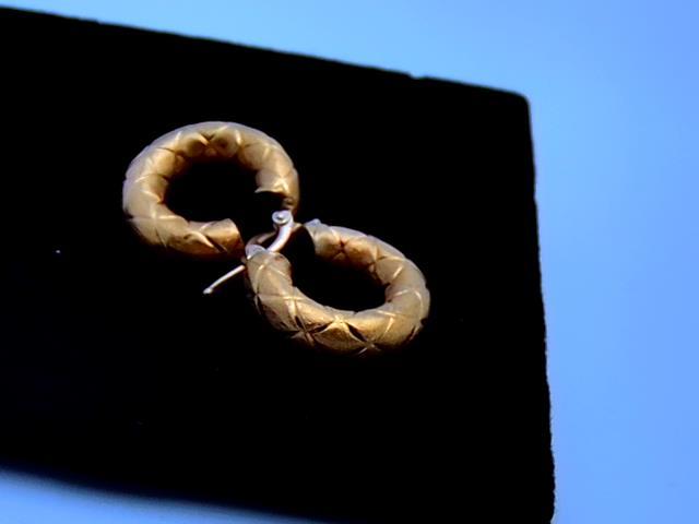 BOUCLES D OREILLES EN OR 18KT