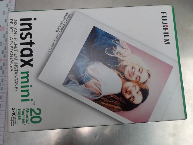 Instax mini dans la boite