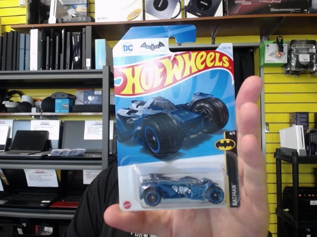 Hotwheels batman arkham knight batmobile