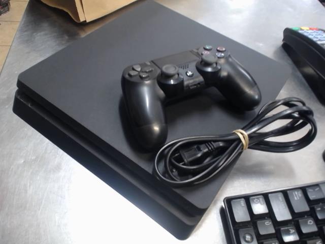 Console ps4+1manette