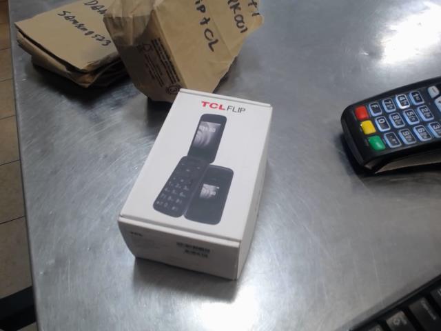Tcl flip 4g dans boite