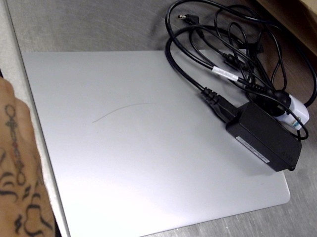 Laptop ideapad w charger