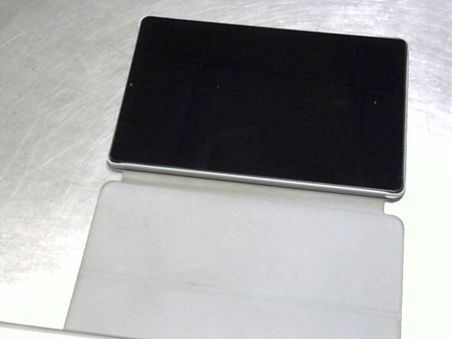 Tablette grise lenovo avec case