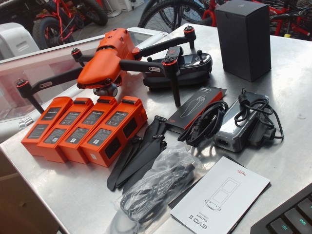 Drone autelrobotics evoii + 4 bat + elic