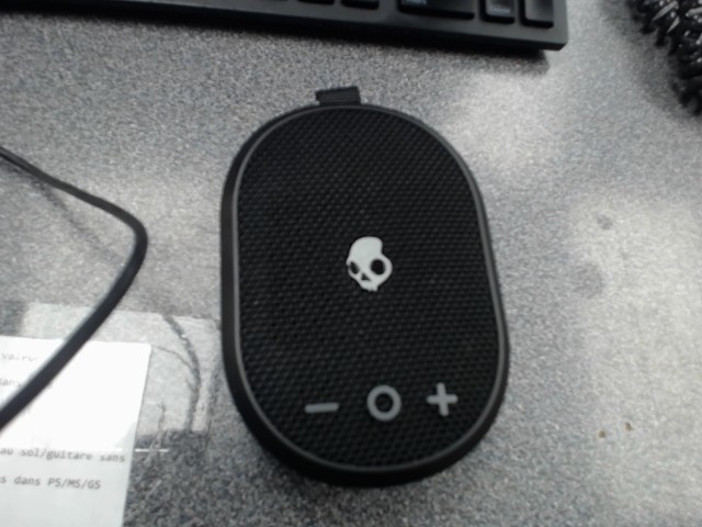 Speaker skullcandy dans sa boite
