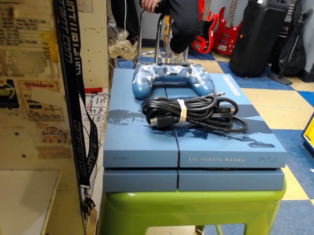 Ps4 uncharted edition sans manette