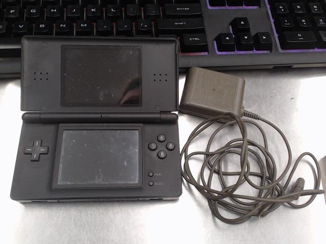 Ds lite noire avec stylus et chargeur