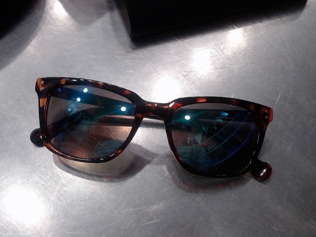 Paire lunette soleil