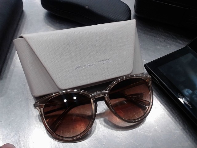 Lunette femme + etui