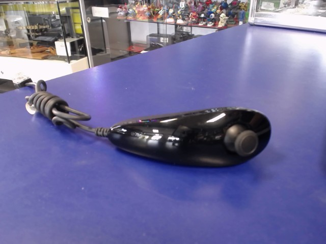 Manette nunshuck