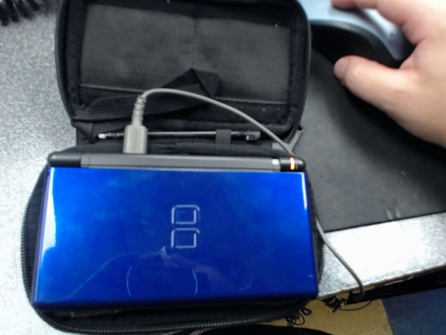 Nintendo ds lite blue + case + chargeur