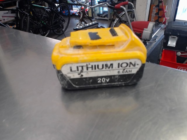 Batterie 6ah dewalt generique