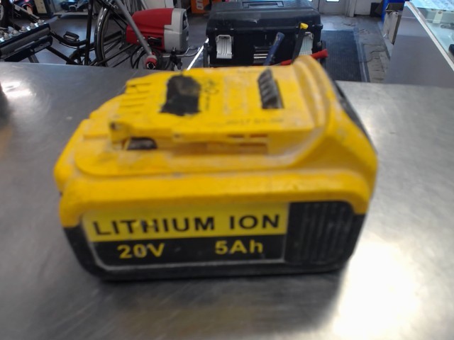 Batterie 5ah dewalt generique