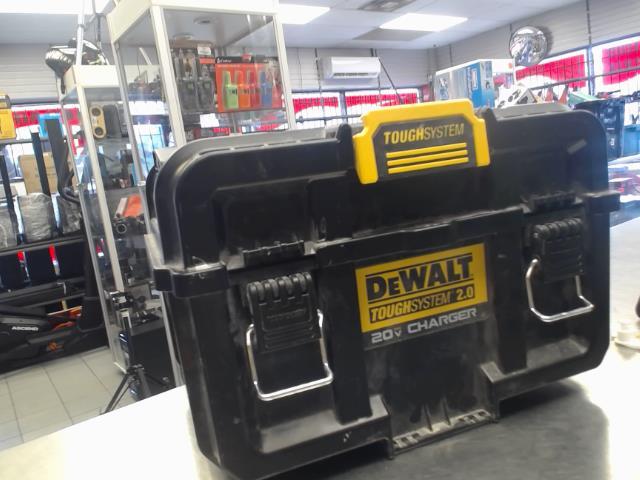 Toughsystem 2.0 20v dual port charger