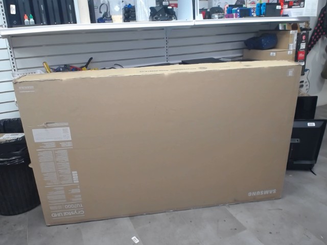Smart tv samsung 65'' avec fil et man