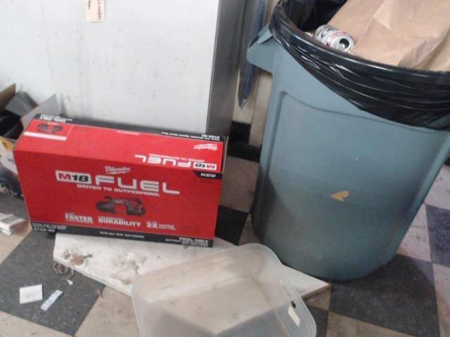 Deep cut band saw