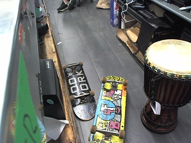 Zoo york unbreakable skateboard