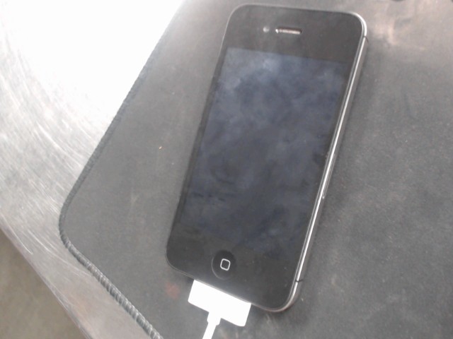 Iphone 4 avec chargeur