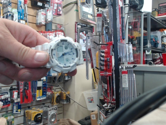 Montre blanche