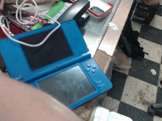 Nintendo ds xl + charg