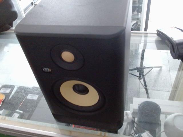 Speaker de studio seule sans acc