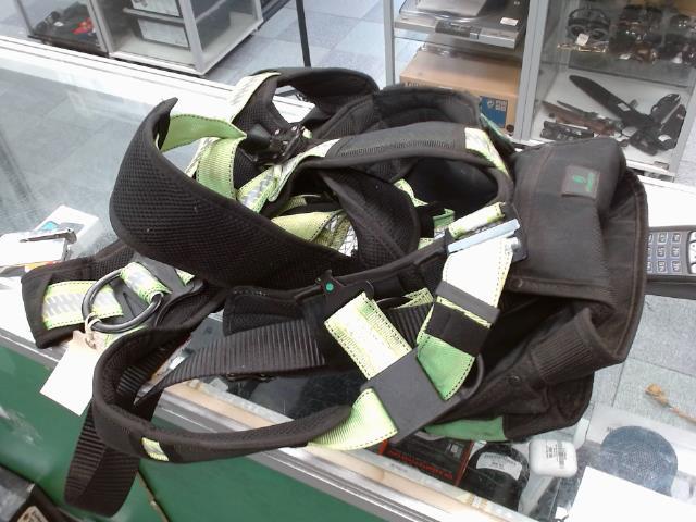 Harness avec 2 pouch tool bag