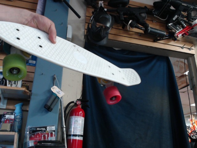 Skateboard blanc