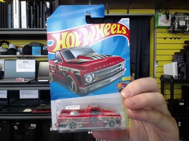 Hotwheels 67 chevy c10