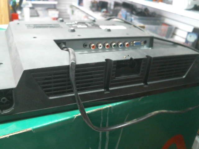 Television 19 pouces avec manette