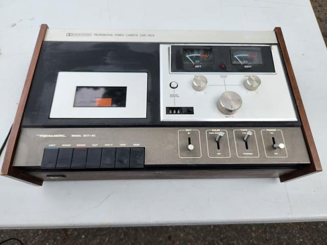 Tape cassette deck player