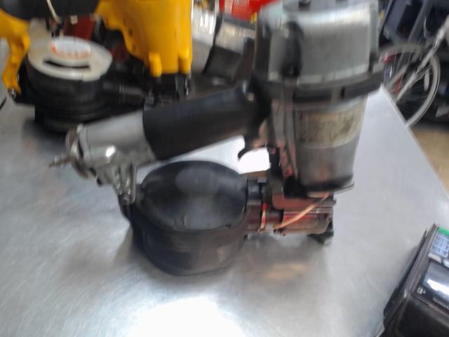 Gun a cloue pneumatique