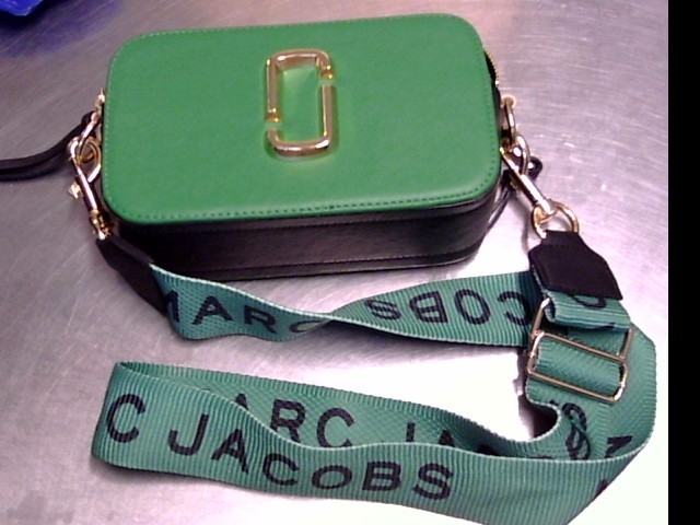 Sac vert dorer