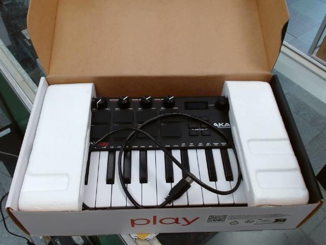 Mpk mini play midi controller